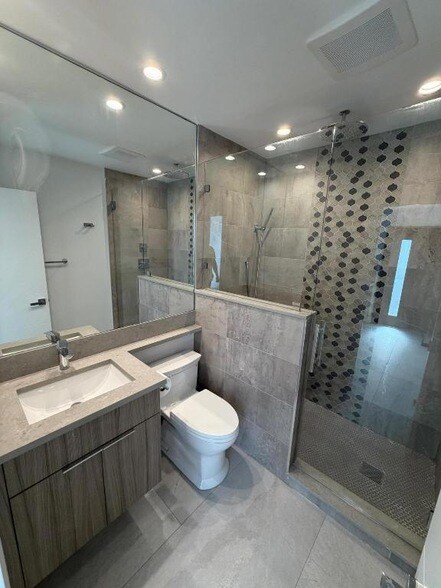 Foto del edificio - 3814 S Olive Ave