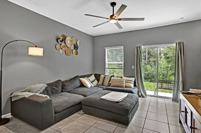 Foto del edificio - 2 bedroom 2.5 townhome in St. Johns for rent.