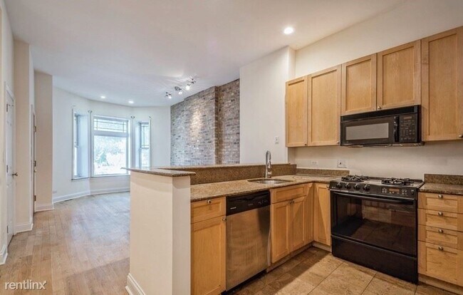 Building Photo - 4 br, 3 bath Duplex - Urban Abodes Dynamit...