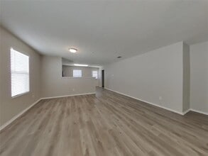 Building Photo - 14124 Cochise Dr
