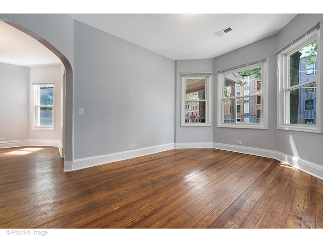 Building Photo - 3750 W Cortland St