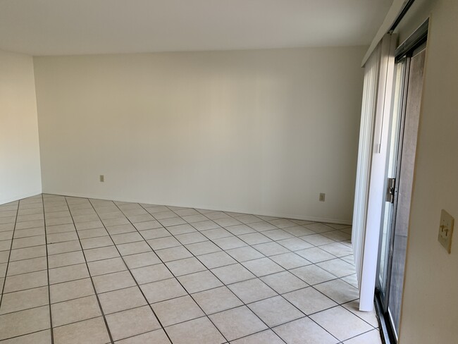 Building Photo - 700 W La Veta Ave