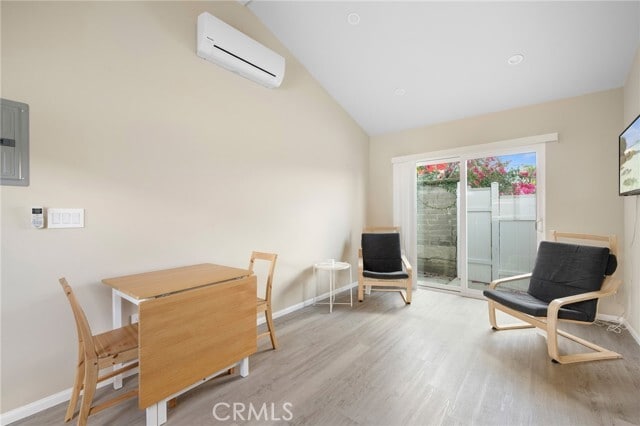 Foto del edificio - 1816 Hillside Dr