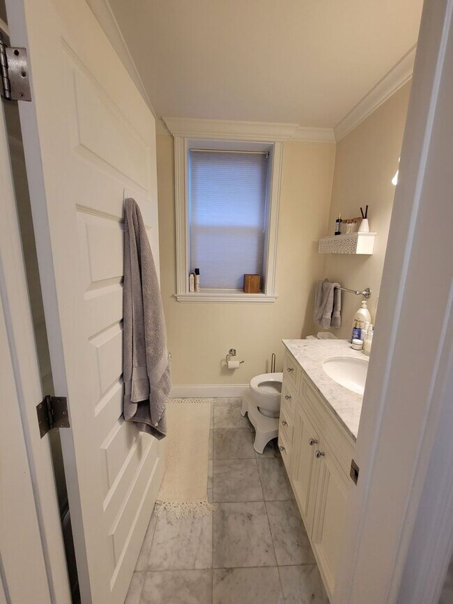 Foto del edificio - 1803 Beacon St #B Brookline MA 02445