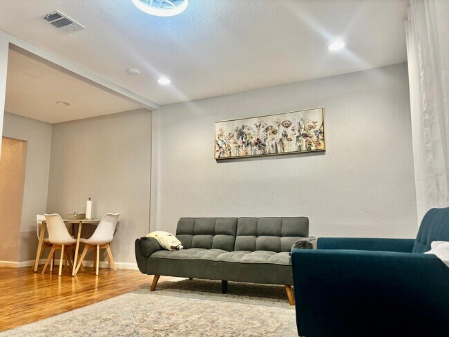 Foto del edificio - 4025 Walker St