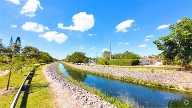 Building Photo - 6110 S Waterway Dr