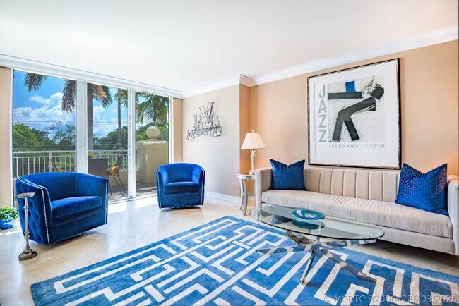 Foto del edificio - 99 SE Mizner Blvd
