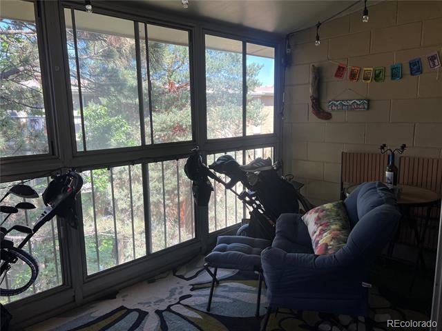 Foto del edificio - 13500 E Cornell Ave
