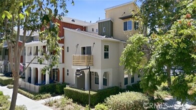 Building Photo - 15 Platinum Cir