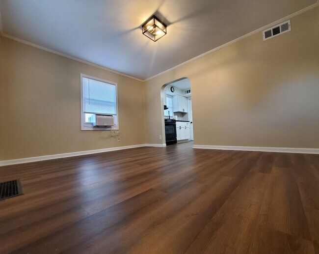 Foto del edificio - Update 2 bed with nice fenced yard