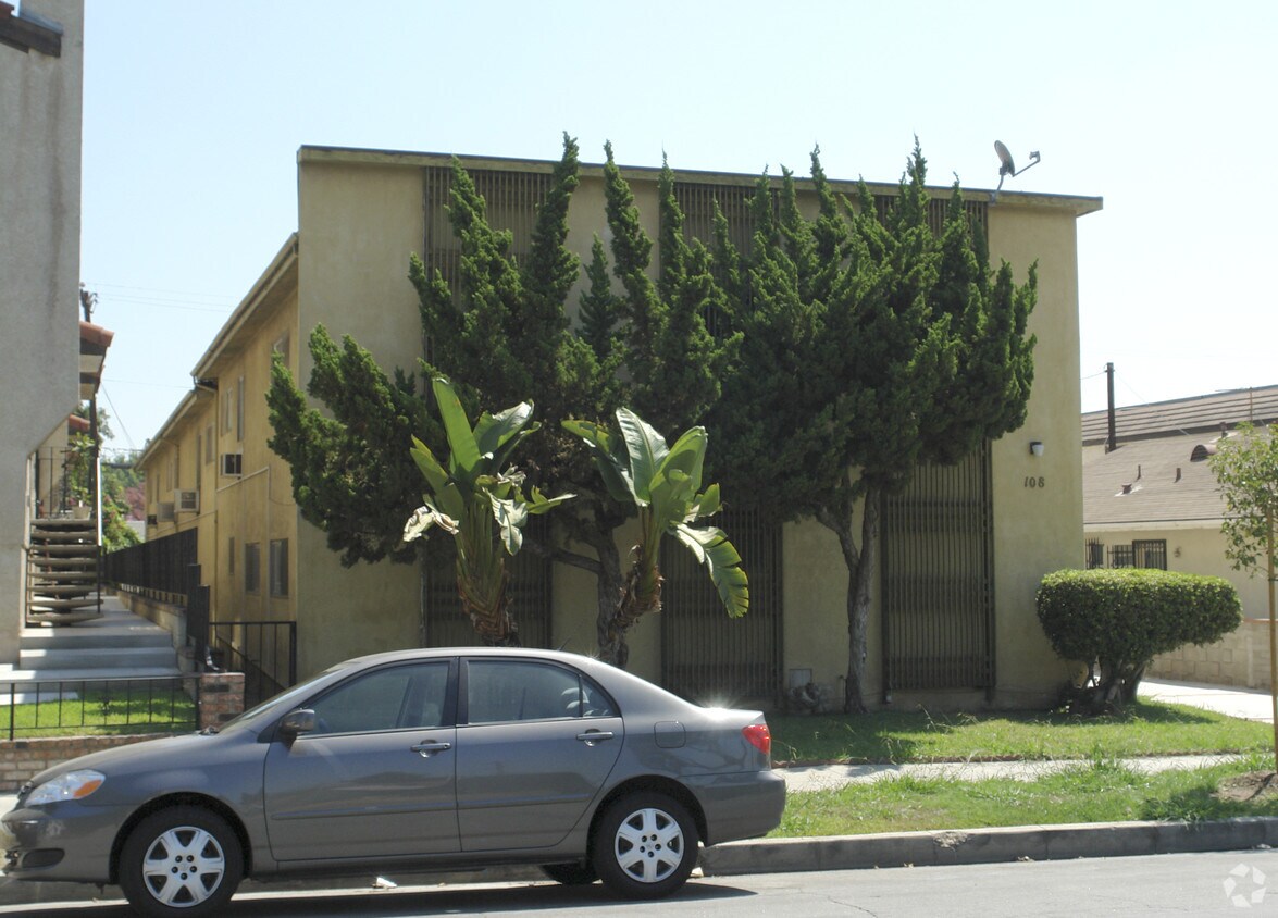 Foto del edificio - 108 N 3rd St