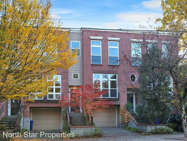 Building Photo - 2 br, 2.5 bath House - 2362 NW Pettygrove St.