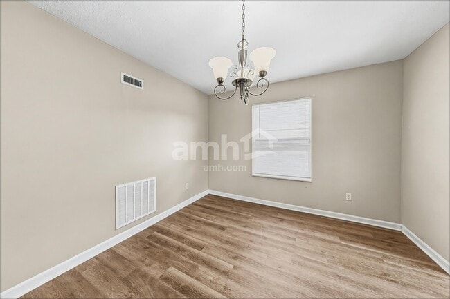 Building Photo - 7317 Wellwood Dr