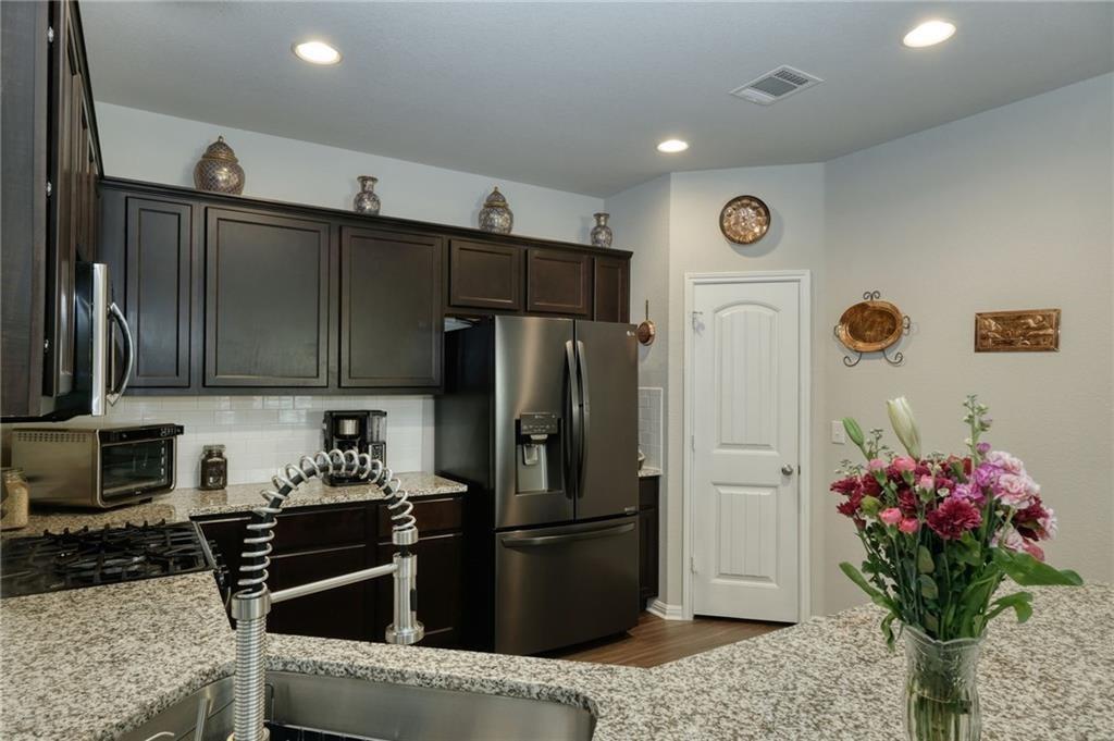 Foto principal - 108 Shiner Ln