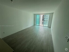 Building Photo - 500 Brickell Ave