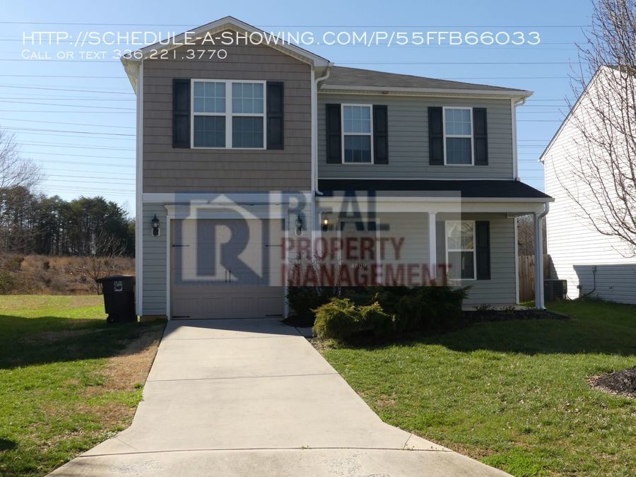 Primary Photo - 3 Bed / 2.5 Bath Home in North Greensboro