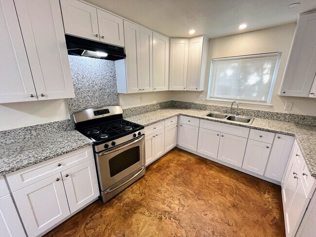 Foto del edificio - 6960 Morningside Ave