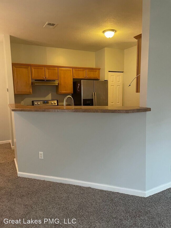 Building Photo - 2 br, 2.5 bath House - 17505 Windflower Dr