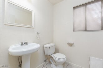 Building Photo - 912 Crowfoot