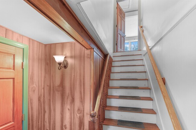 Building Photo - 55 Smith Bridge Rd