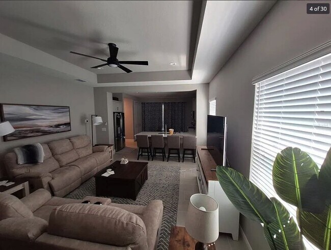 Foto del edificio - Annual Rental 3 Bedroom 2 Bathroom Single Family Home in Gated Community of Wellen Park