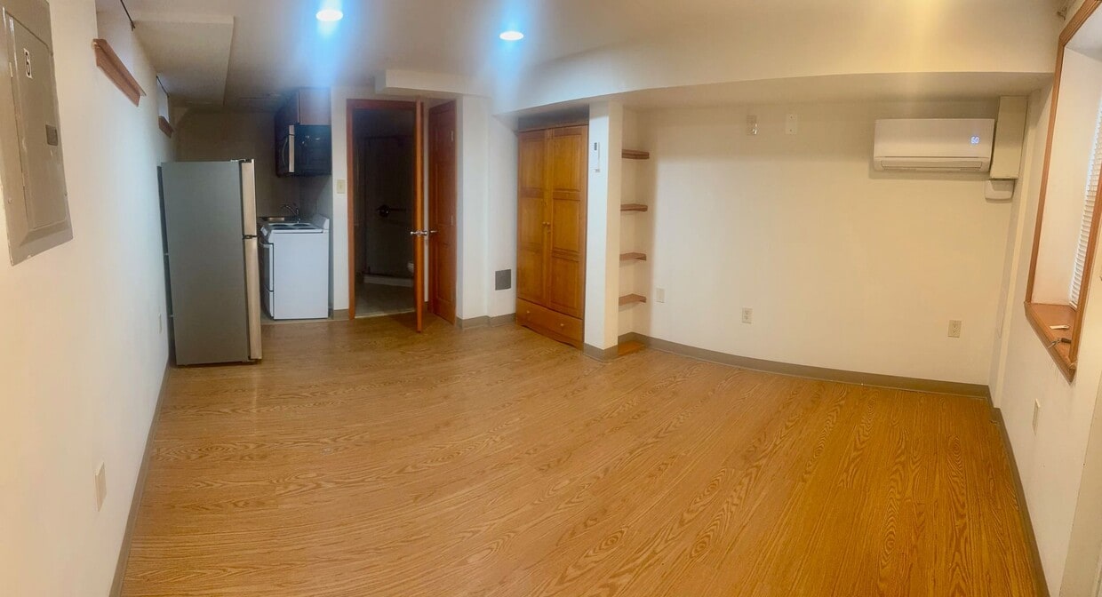 Photo - 1405 WHITTIER ST NW