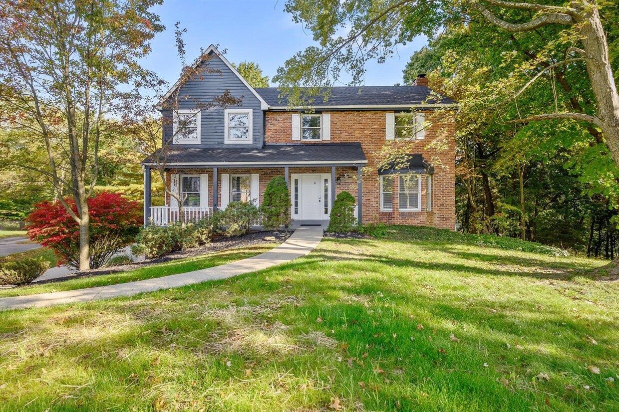 Primary Photo - 10194 Woodbury Dr