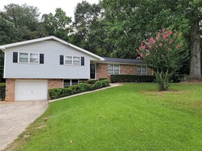 Building Photo - 1476 Dupree Rd