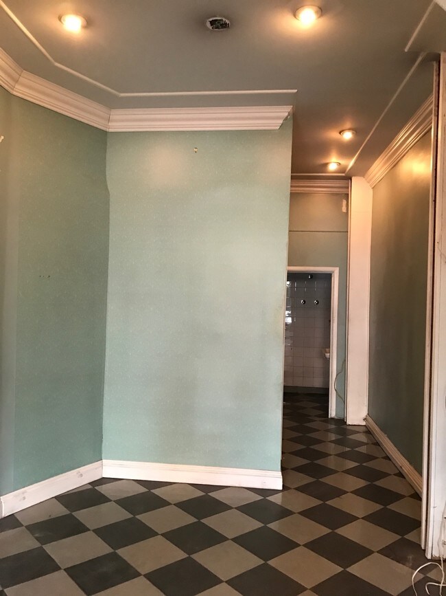 Foto del edificio - 328 E 11th St