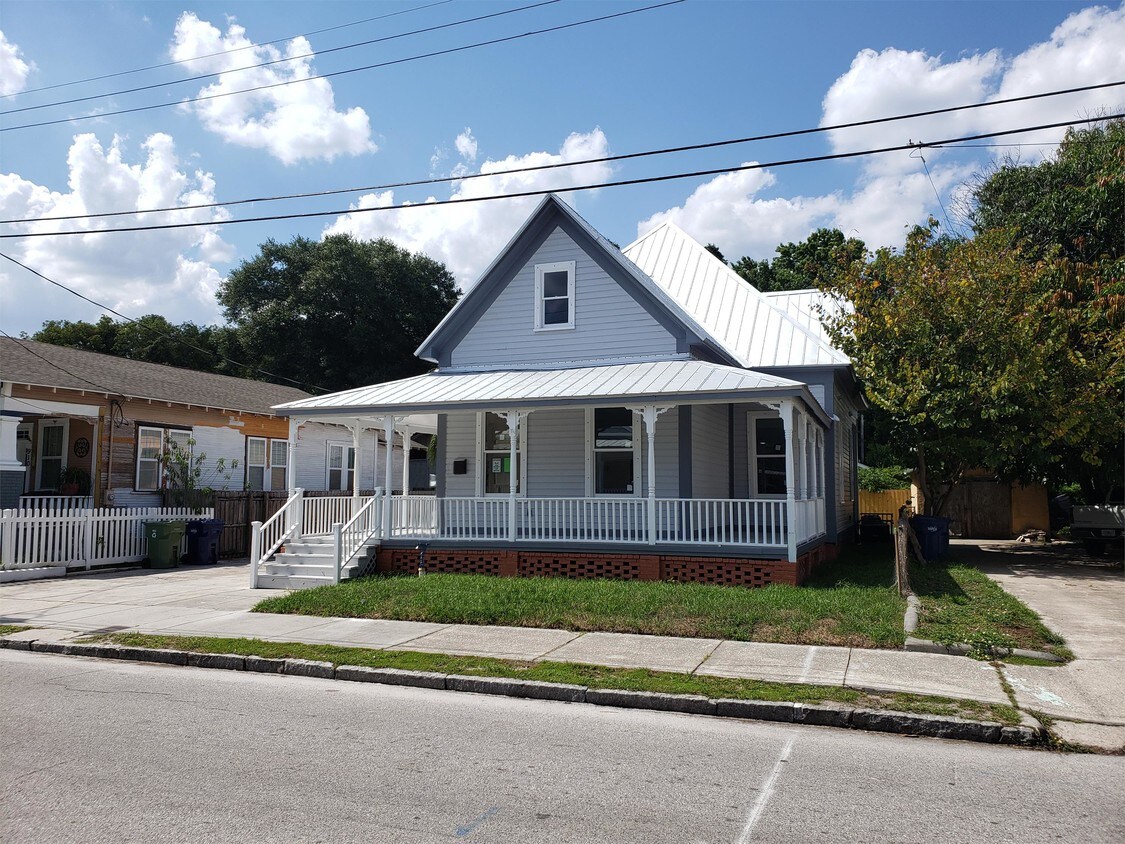 Primary Photo - 912 E 20th Ave
