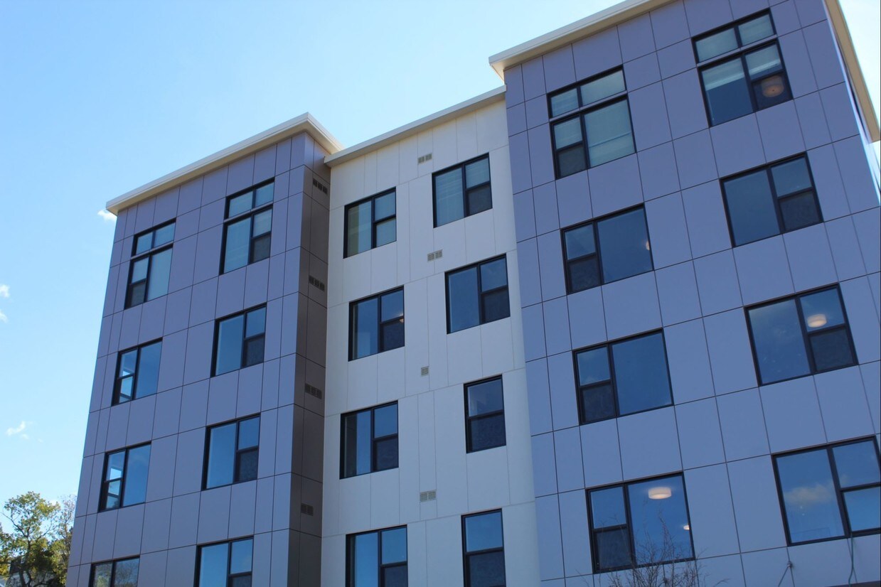 Bartlett Station Apartments Roxbury Ma Apartments Com