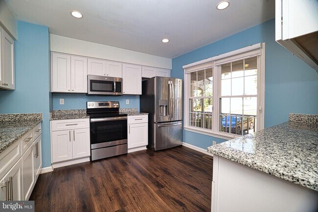 Building Photo - 14436 Whisperwood Ct