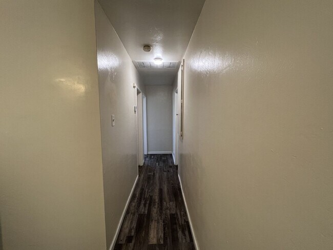 Foto del edificio - Charming 2 Bed/1 Bath Home in Lamont w/ RBP & $0 Deposit Option