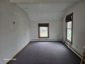 Building Photo - 57 Crescent St