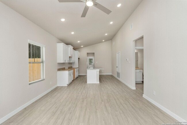 Foto del edificio - 510 Carol Crest St