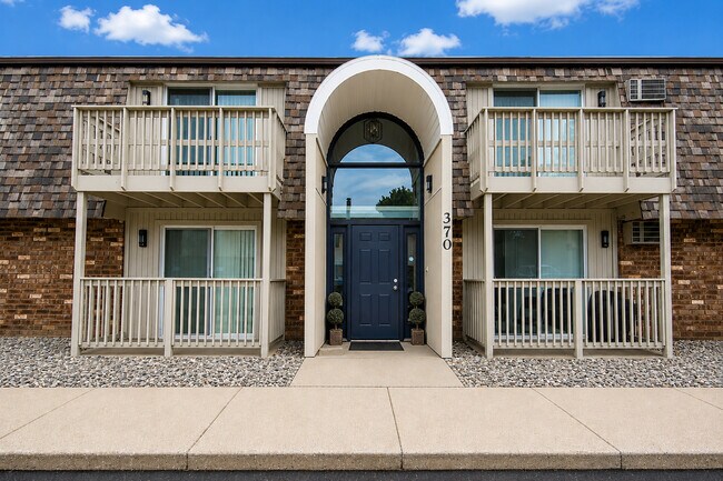 Foto del edificio - 370 Villabrook Dr