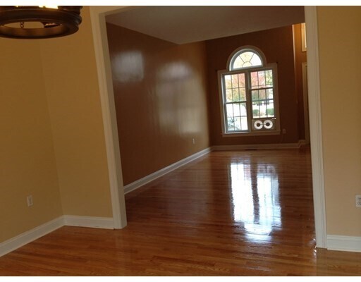 Building Photo - 65 Knowlton Cir