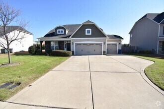 Building Photo - 1072 Ronald Reagan Drive