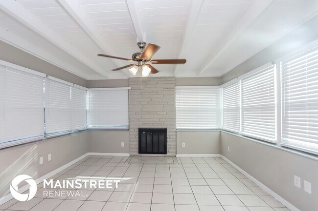 Foto del edificio - 1301 Farragut Dr N