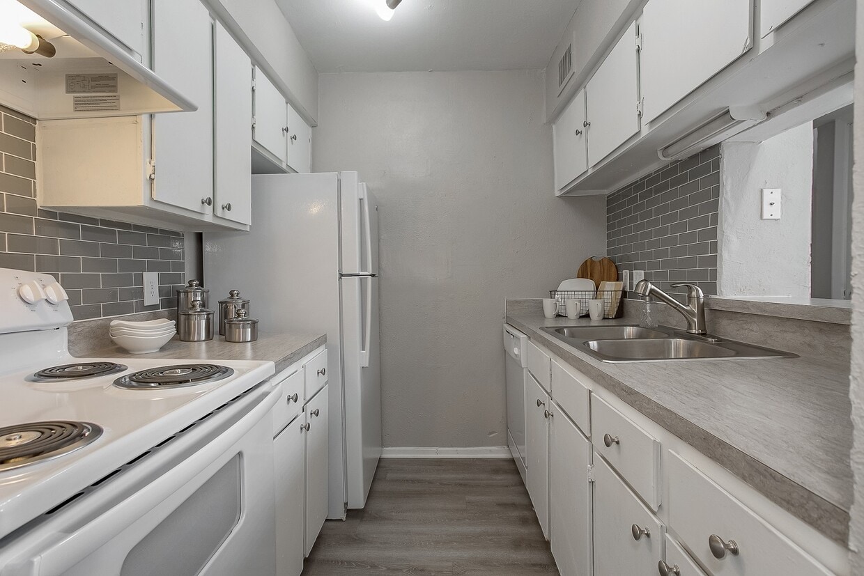 Primary Photo - The Sherry Apartments