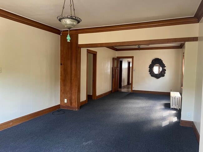 Building Photo - 2231 N Latrobe Ave