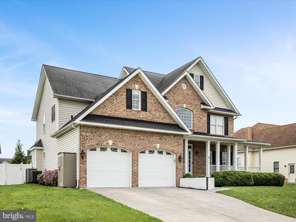 Primary Photo - 226 Taggart Dr