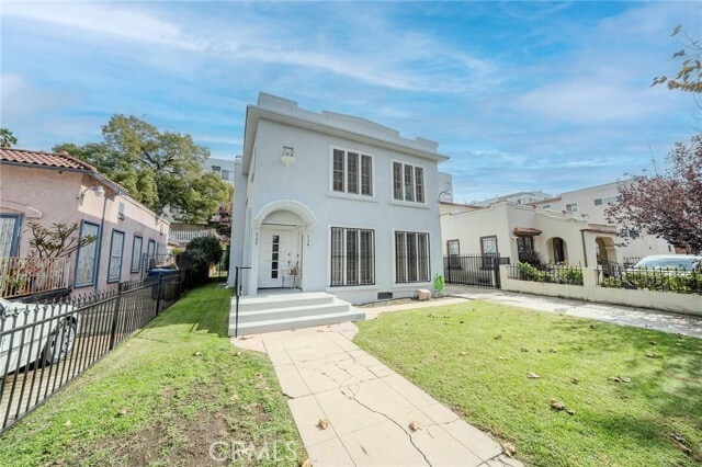 Building Photo - 736 S Gramercy Dr