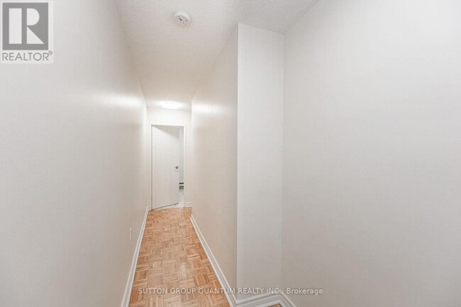 Building Photo - 16B-16B Elgin St
