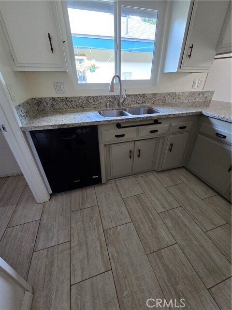 Foto del edificio - 4913 Onyx St