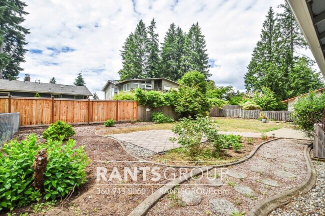 Building Photo - 3 br, 1.5 bath House - 2615 Monterey St SW