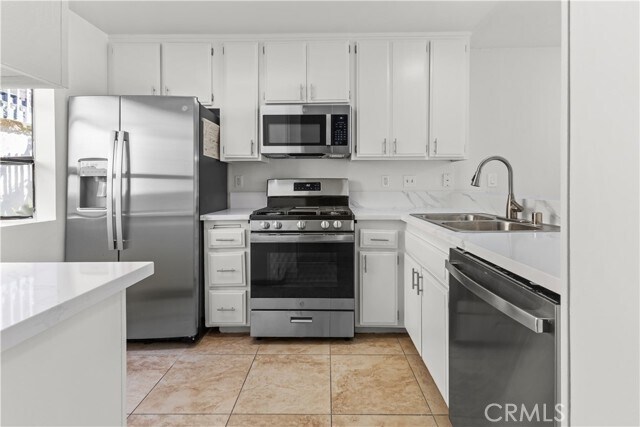 Foto del edificio - 12750 Centralia St