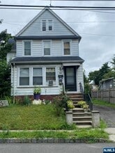 Building Photo - 140 Phelps Ave