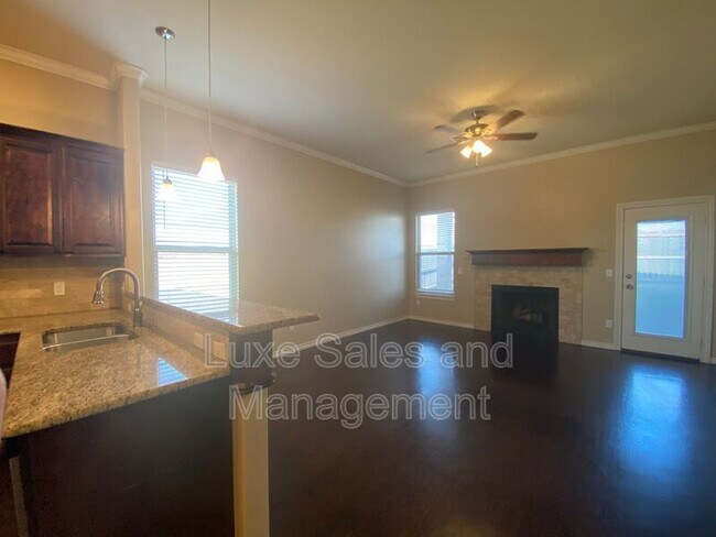 Foto del edificio - 7404 Prairie Twyne Drive