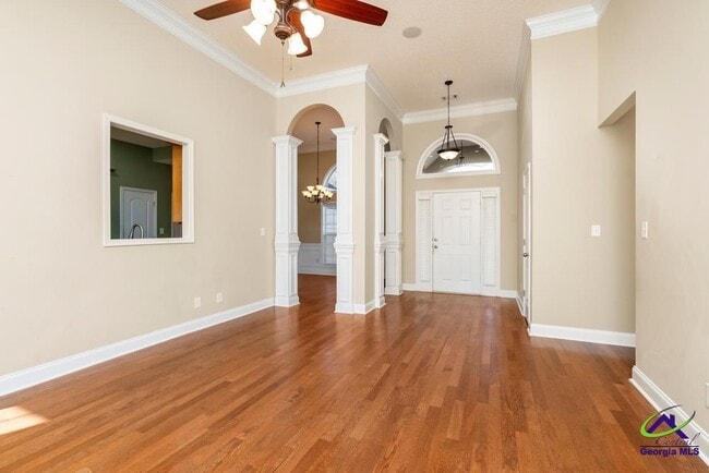 Building Photo - 601 Huntwood Ln